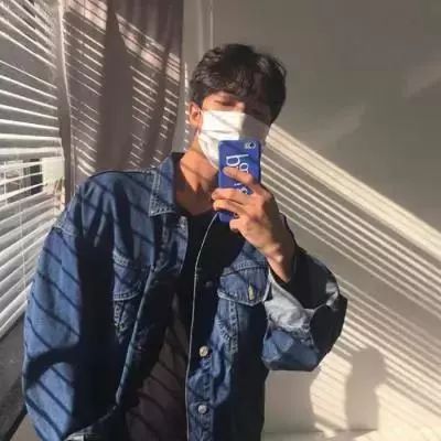 潮流男生头像新款揭秘，小巷风尚成新宠